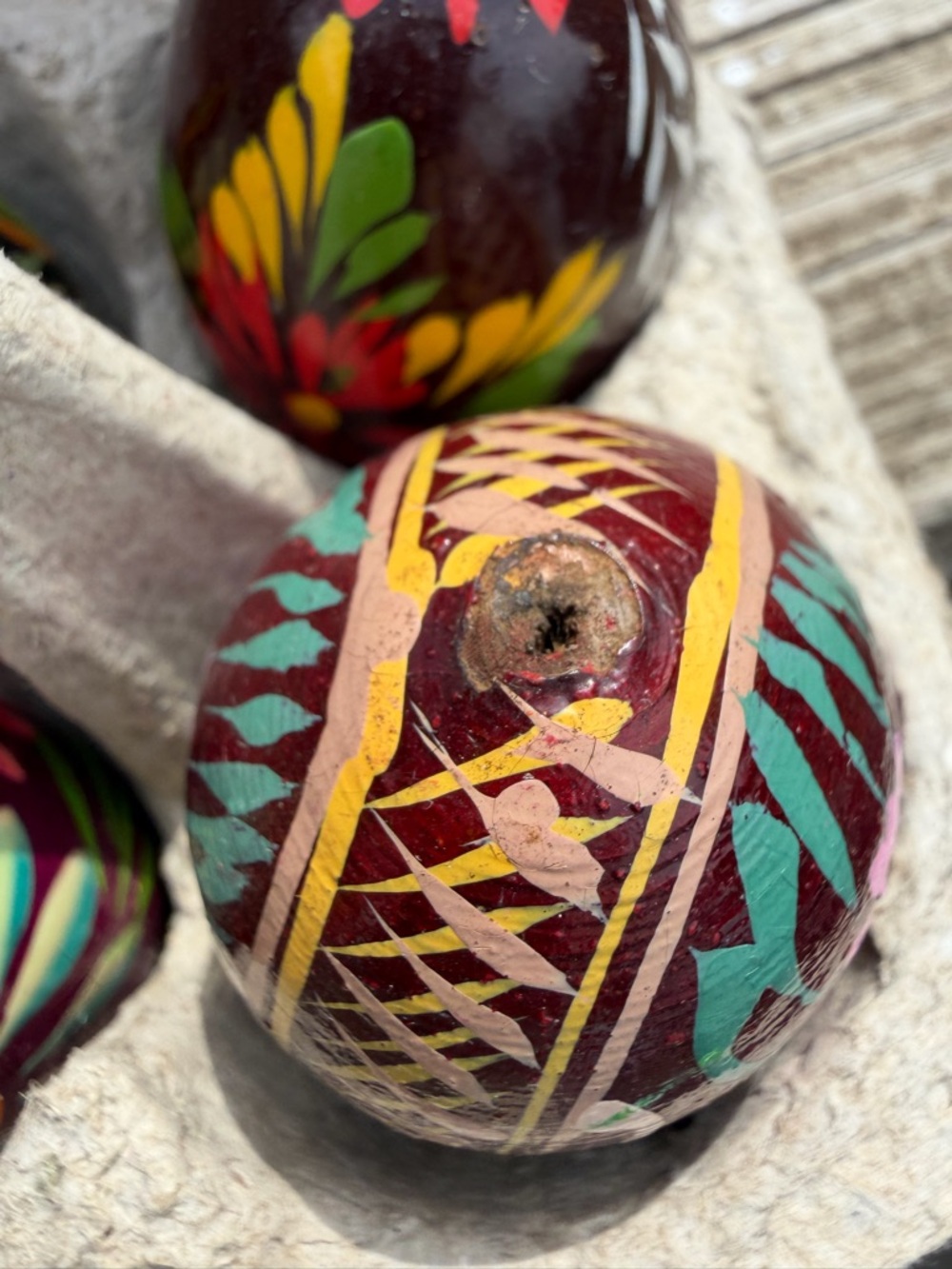 Handpainted Wood Eggs (13) As Is Collectible 1970’s Some With Paint Chipped - Picture 11 of 16